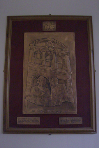 The Athenaeum, Enniscorthy 13 - MacLiammóir Edwards Plaque